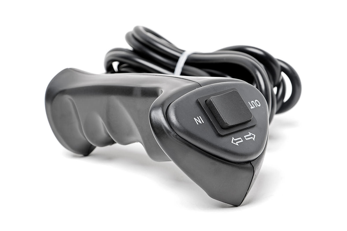 Rough Country 9500lb Pro Series Winch with Synthetic Rope