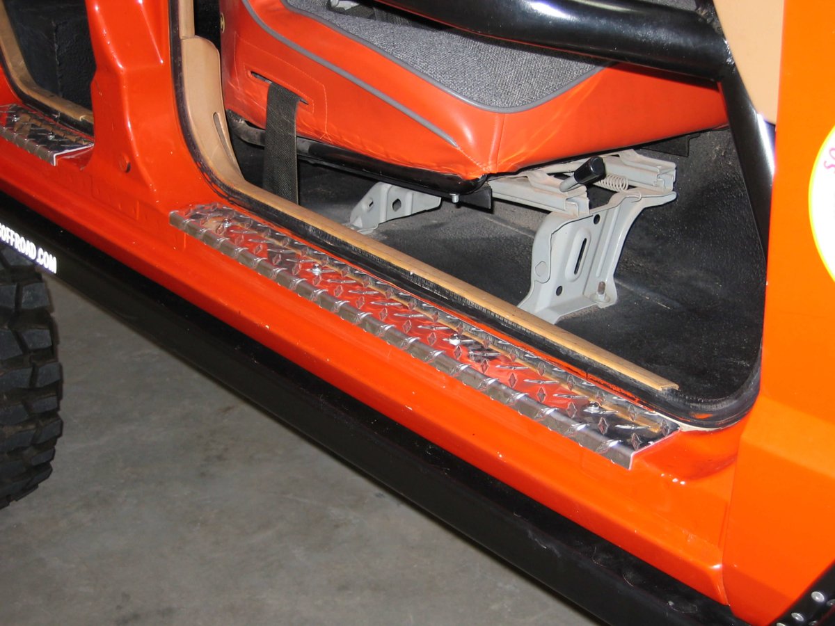 Rusty's XJ Cherokee/MJ Comanche Entry Guards - Diamond Plate